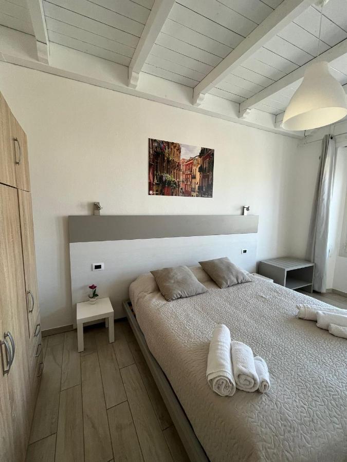 Red Moon Apartamento Cagliari Exterior foto